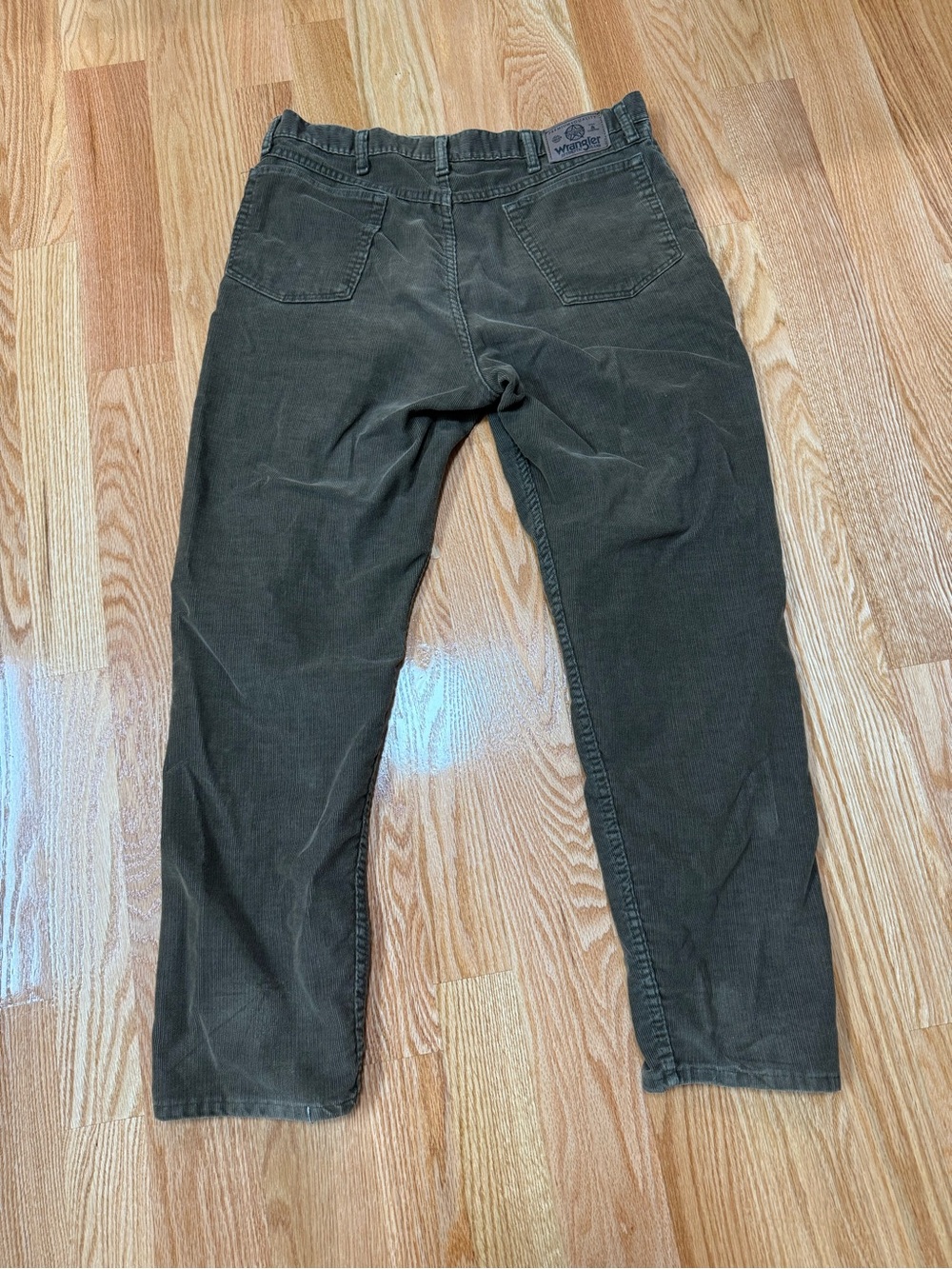 Vintage Wrangler 38 x 32 Men's Green Corduroy Straight Jeans Regular